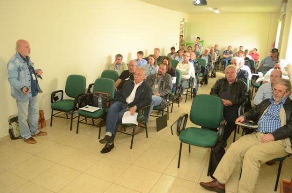 SEAB realiza reuni&atilde;o sobre SEAGRI em Guarapuava